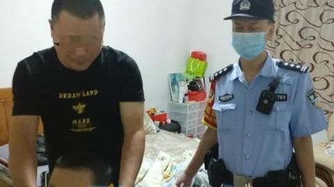  哭泣|济南一保安半夜小区巡逻发现5岁男童在哭泣......