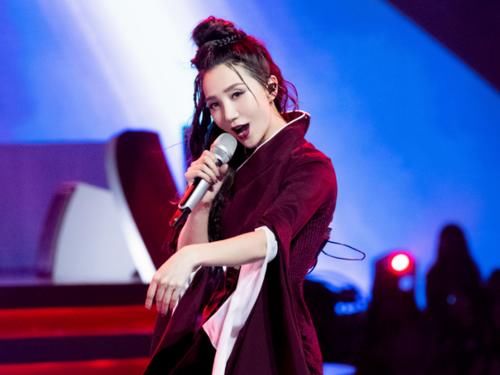  太强大|《浪姐》一周实力榜公布：吴昕第4，李斯丹妮第2，榜首太强大！