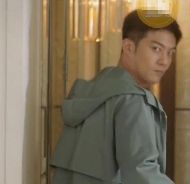 离职|《三十而已》林有有离职到小区当前台,顾佳不知其身份热心打招呼