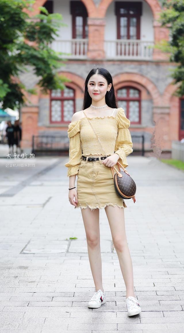  大叔|「大叔街拍」高温天就需要这种包包撑场了