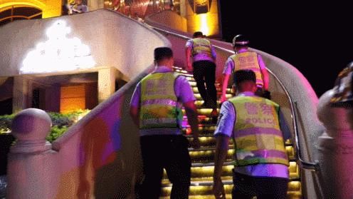  武鸣|武鸣警方联合禁毒支队开展娱乐场所清查行动