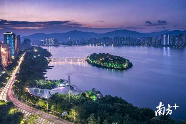  飞霞山|听说大家都在问：什么是清远？