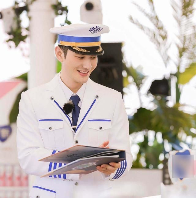  造型|《中餐厅》即将开播，片花中林述巍最朴素，黄晓明却很特别