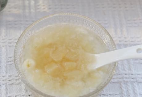  食材|干燥秋季，我家每天喝莲子雪梨汤，清甜润嗓，1天喝1碗特舒服