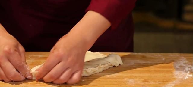  易学|大厨教你做酱香肉饼，外酥里嫩酱香十足，做法简单易学