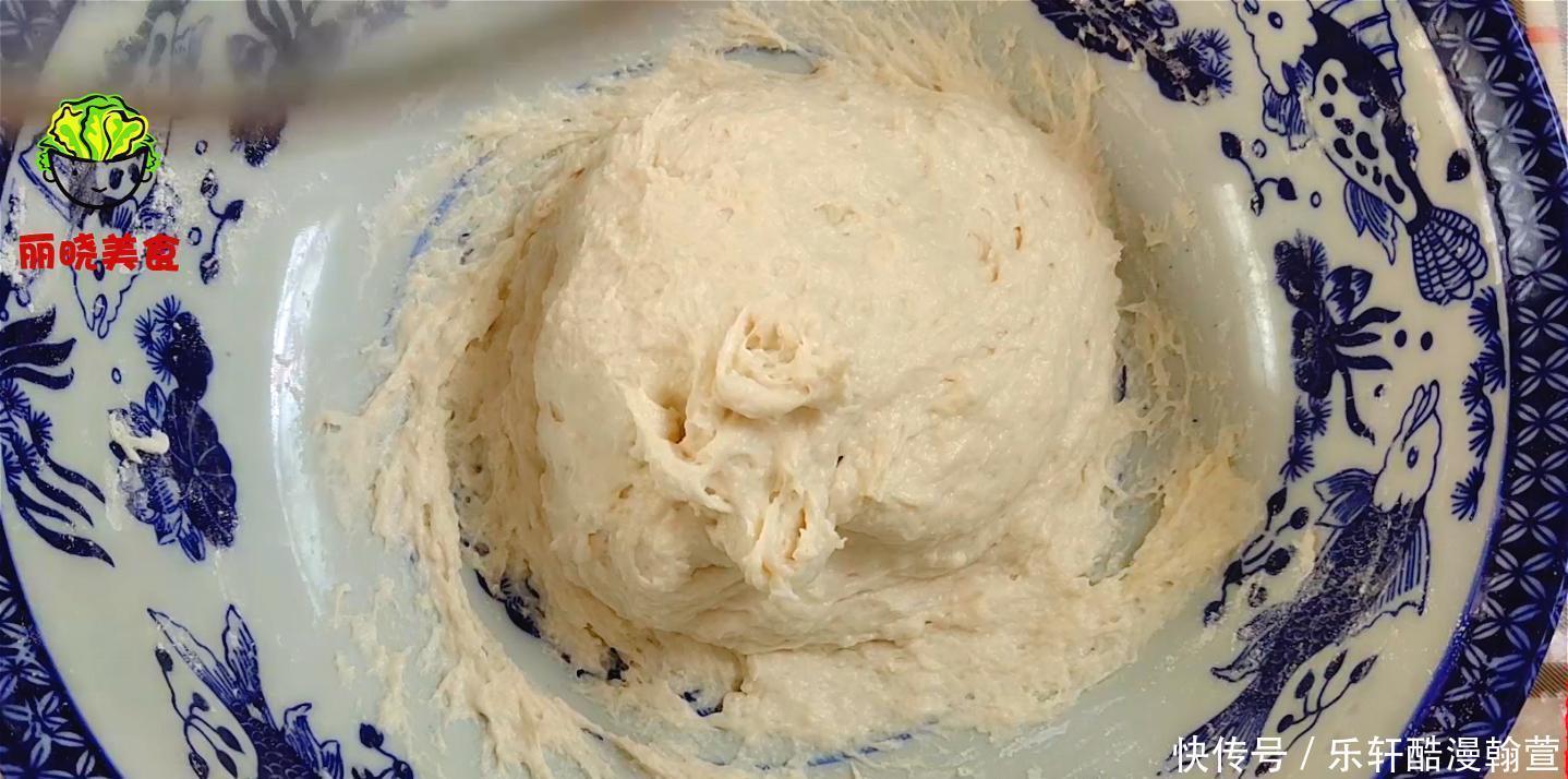 贴秋膘的时|油酥烧饼家常做法,又软又酥又香,比肉夹馍还好吃,做法详细讲解