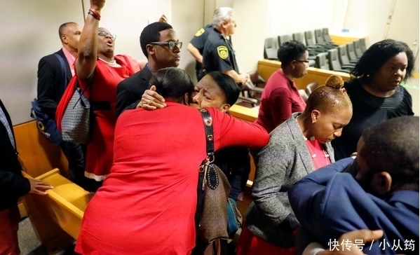 邻居|女警走错家门，见黑人邻居就开枪有意要杀他！谋杀罪名成立