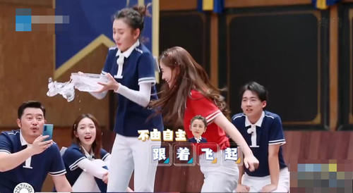  嘉宾|《奔跑吧》节目中首次，男嘉宾遭导演怒怼，女嘉宾却又怒怼男导演