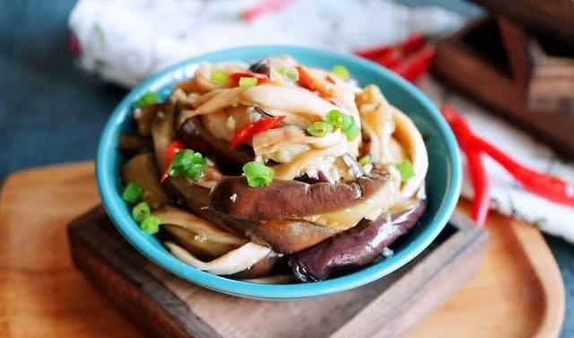  就可以|茄条拌杏鲍菇，口感非常的丰富，味道也是一绝