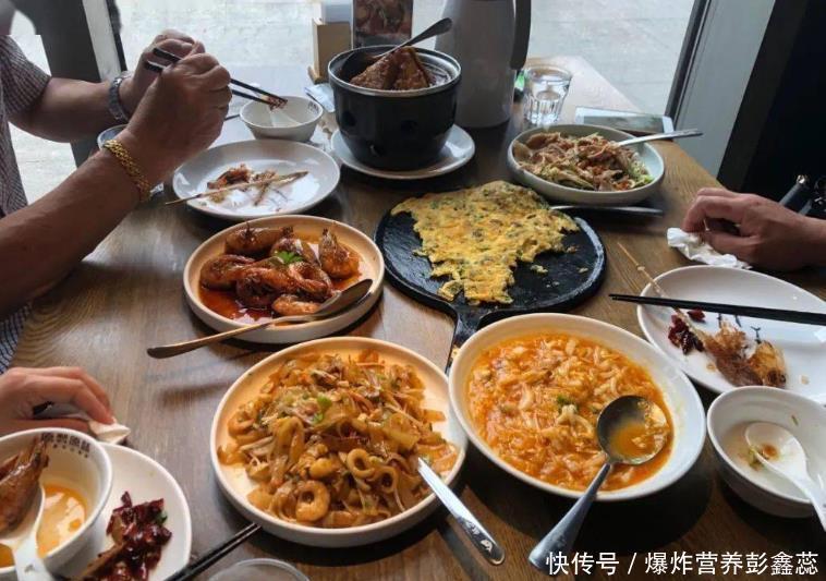 为什么越抠的人越长寿(原来能够长寿的人，都是“抠”出来的，尤其这2个抠门习惯活得久)