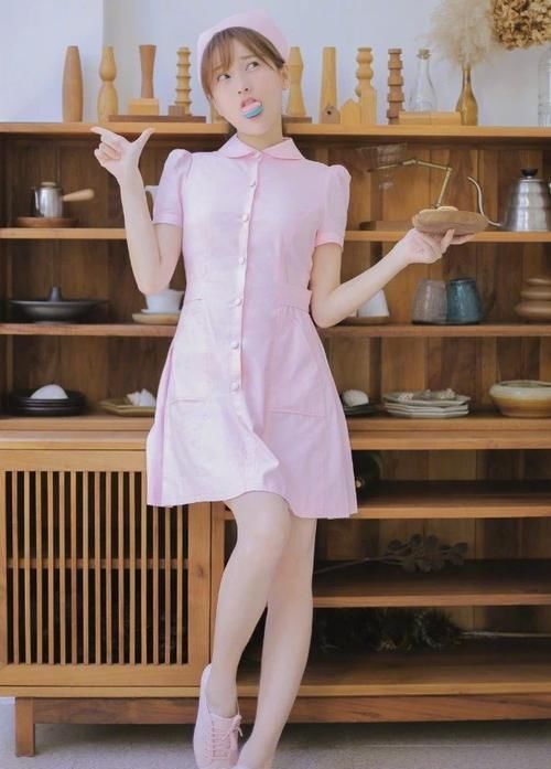 变得|像唐嫣像鞠婧祎就是不像自己，她的脸变得是连林俊杰都认不出