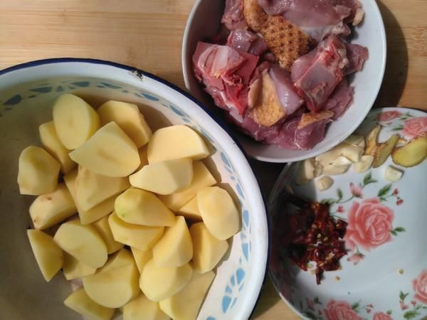  调料|炖肉“忌讳”这种调料，加了是在毁肉，很多家庭都不懂