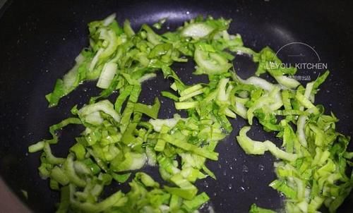  清清爽爽|10分钟炒饭，调味只要1勺盐，清清爽爽，夏天吃正好