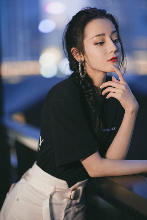  出炉|金鹰奖首轮评选结果出炉：赵丽颖2花旦入围，肖战杨紫4人却无缘