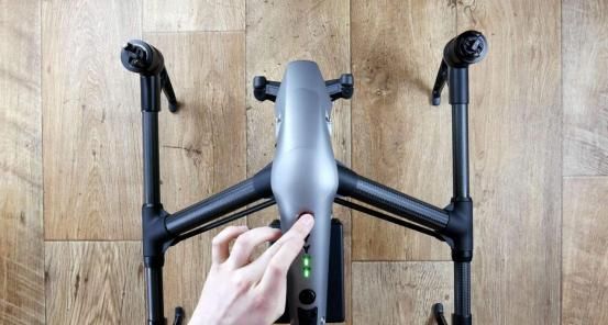 大疆无人机|德国人涌入中国!专抢购科技产品,网友纳闷:大老远的就为买这?