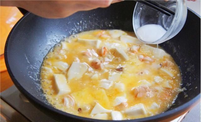 口感|大虾和豆腐这样吃，1周3顿也不会腻，营养口感双翻倍