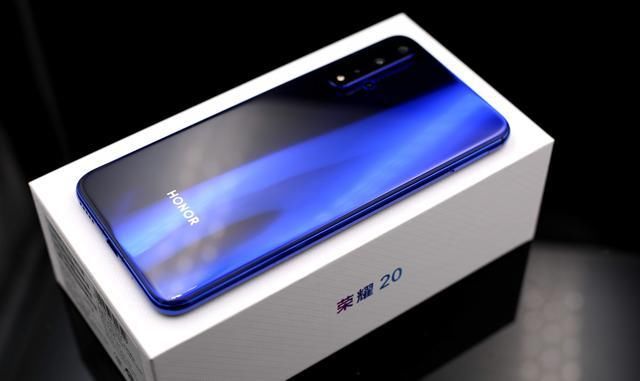  沦为|从高端机沦为千元机，麒麟980+48MP四摄，如今真香的4G手机？