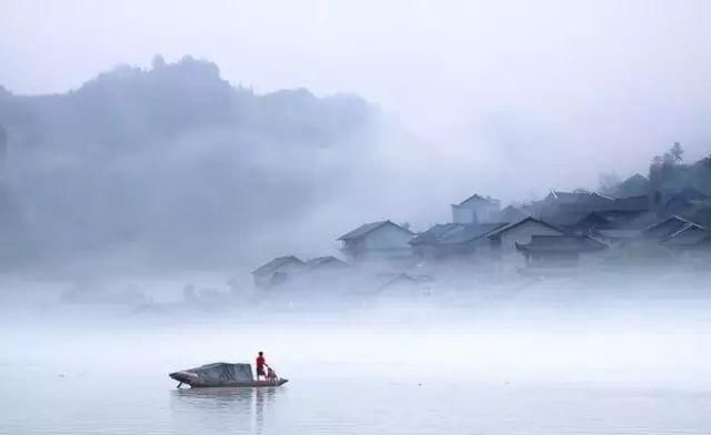  来自|若不是历尽沧桑，哪来的云淡风轻