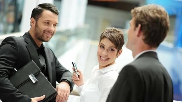  月薪|为何很多人，宁愿月薪4000，受穷受累，也要留在大城市？4点讲透