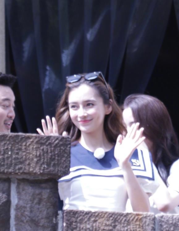 录制|跑男杀青嘉宾集体晒合影,有谁留意baby的站位?地位如何一目了然