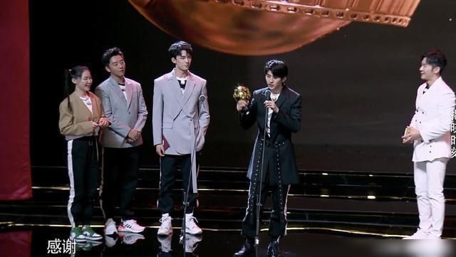  孩子|蔡徐坤演反派成功，baby直接挑战阚清子，臂力都是抱孩子练出来的