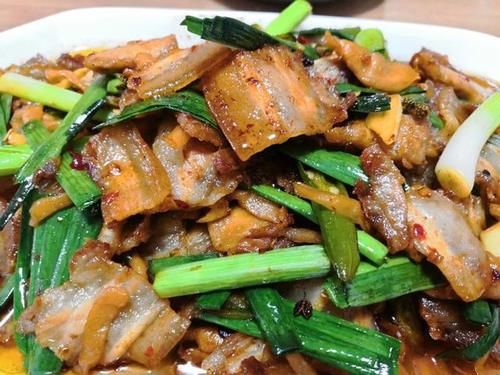  不腻|回锅肉怎么做才好吃？大厨教给你，牢记这3点，肥而不腻特别下饭