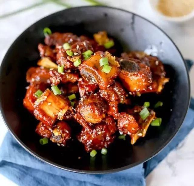  不放过|排骨别再熬汤了，这么做香得连盘子都不放过！