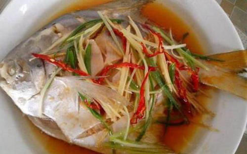 红烧肉|美食优选:酸黄瓜炒肉片,清蒸鲳鱼, 农家烧豆腐,桂花红烧肉的做法