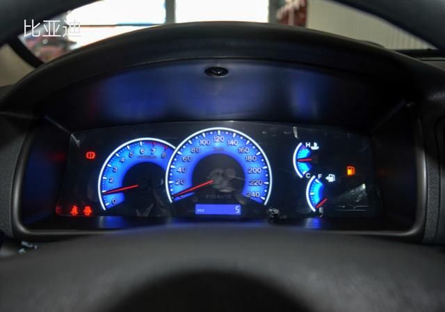  比亚迪|同样是低价车，比亚迪F3和奇瑞艾瑞泽5谁更值得买？