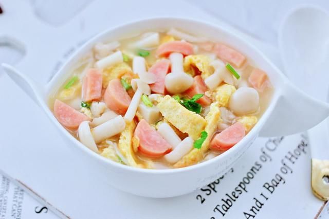 连声|夏天,吃肉不如喝此汤,女儿喝了3碗没解馋,连声说鲜