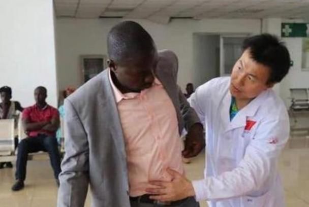  埃及|非洲人来中国旅游，一下飞机就大叫，最后还住进了医院