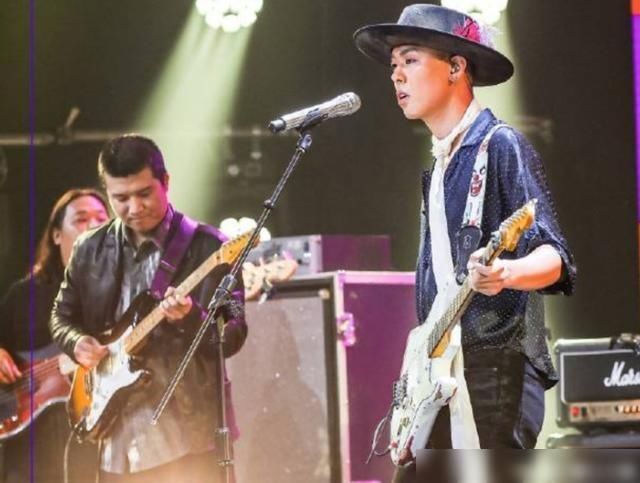  乐夏|《乐夏1》那些乐队，click15面临解散，九连还是没火！