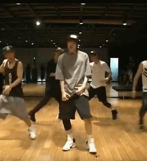  热爱|王一博：把热爱做到极致，给予更多的爱和尊重！