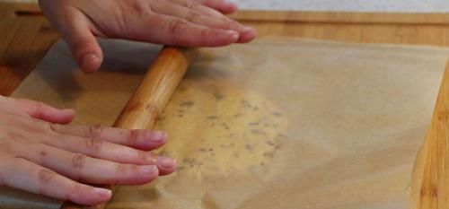 奶香|原来吃不完的奶粉可以做成酸奶条,不放任何添加剂,奶香浓郁