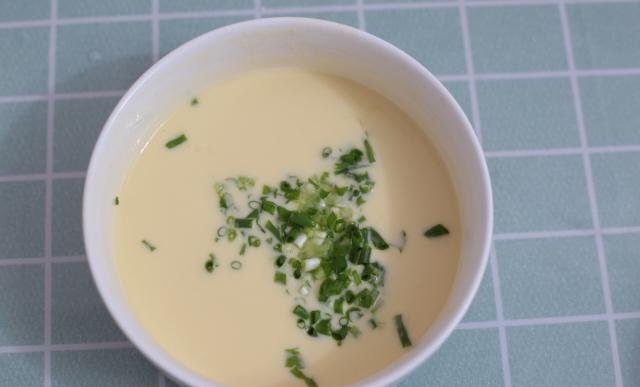  懒人|天热面粉别总是做包子，教你懒人做法，又香又软，连吃一周不嫌腻