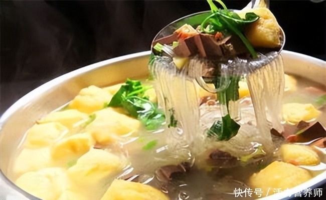 粉丝为什么不能空腹食用(空腹不能吃粉丝，背后的原因到底是什么？这2个因素要特别注意)