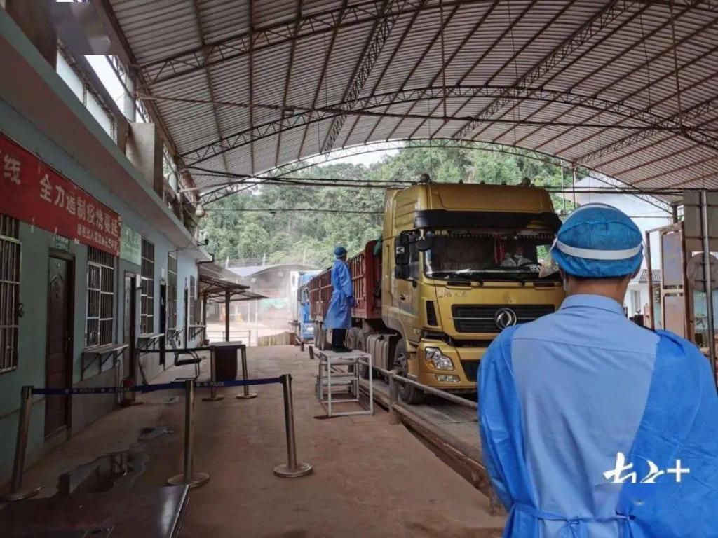 中山边检站|“90后”女警童晓芳 |增援磨憨口岸，节日坚守祖国“南大门”