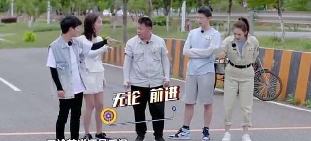  学好|尖叫鸡、压鞋、绑方向盘，明星学车这么“不正经”，能学好吗？