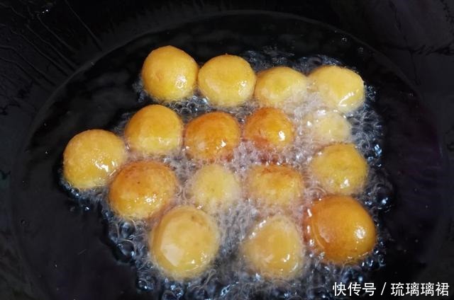 秘方|想吃红薯丸子不会做详细步骤与秘方全给你,家人抢着吃