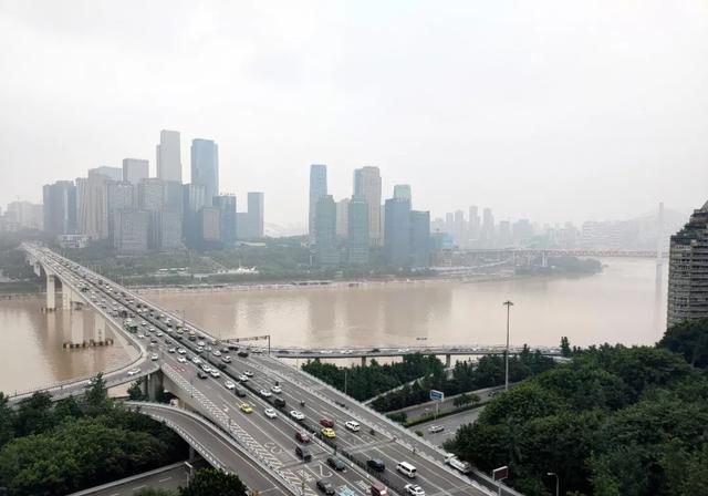  手机|重度手游玩家的“超大杯”游戏手机，ROG游戏手机3首发评测