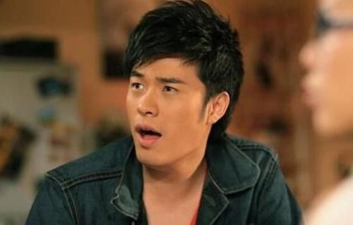  上热|邓伦被骂上热搜，两年6部综艺吃相太难看？他这一做法太不明智了