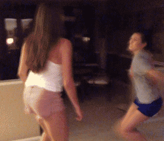 烧伤|搞笑GIF:面对烧伤的他,