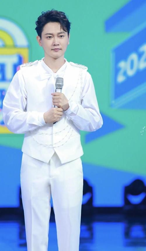  营业|德云社众演员“被迫营业”，烧饼却与众不同