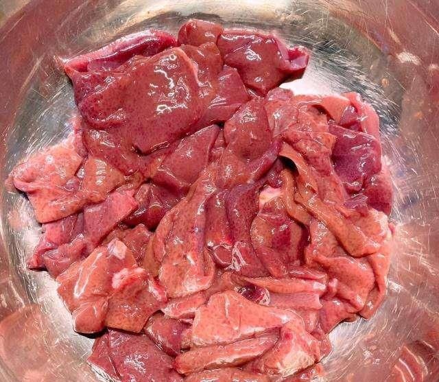 爆炒|它是补血的最佳食材，经过爆炒后咸鲜可口，味美下酒