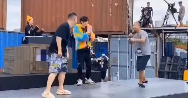  参加|网红再参加说唱比赛惨遭淘汰，自认说唱天王，曾向吴亦凡下跪道歉