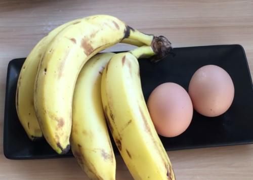  简单|香蕉的美味新吃法，甜香软嫩，简单营养，孩子爱吃的居家辅食