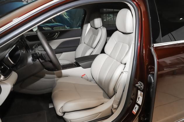 林肯|有人敢和它叫板吗?林肯大陆让汉兰达甘拜下风!年薪30万轻轻松松拥有它!