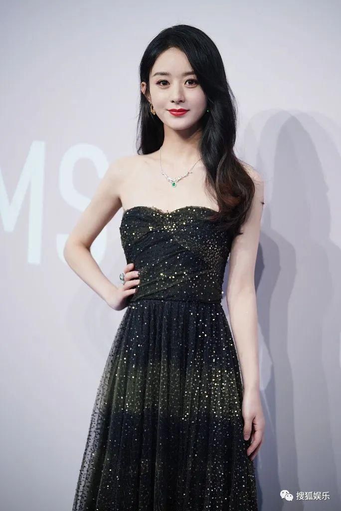  出轨|“方一凡”周奇恋情曝光？何猷启出轨？万茜车祸骨折12天后就复工？