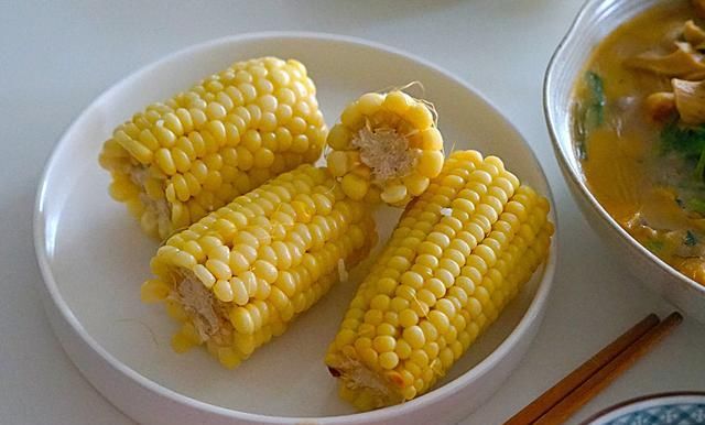 羡慕|侄女考上大学，来我家做了一顿午餐，简单又美味，网友满是羡慕