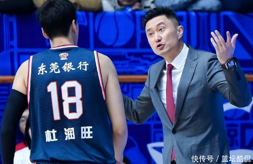 广东男篮迎来坏消息！杜锋指导承担新职务，球迷心存疑虑